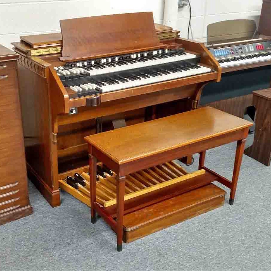 SOLD! Used Hammond C3 PreOwned Organs For Sale in Michigan Buys